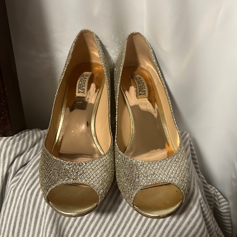 Badgley Mischka wedge